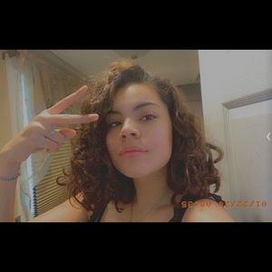 Meet your Posher, Brianna